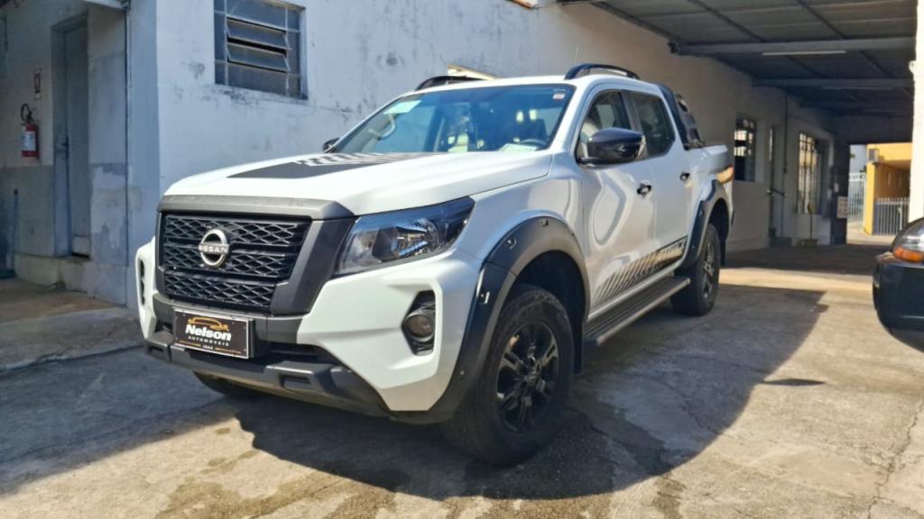NISSAN Frontier - Foto