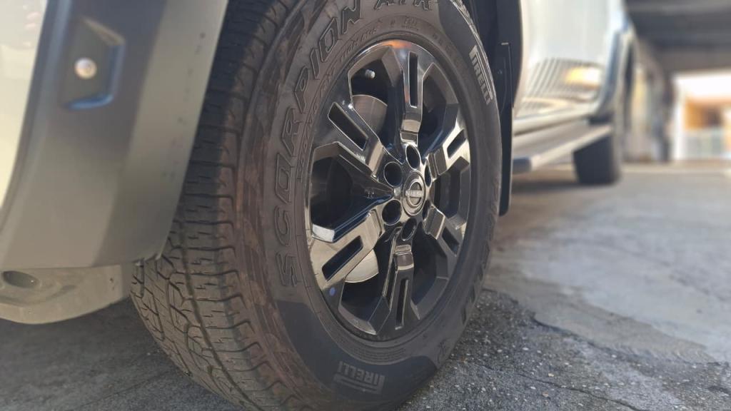 NISSAN Frontier - Foto