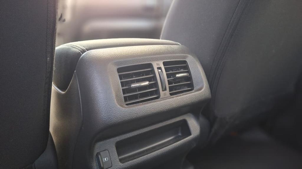 NISSAN Frontier - Foto