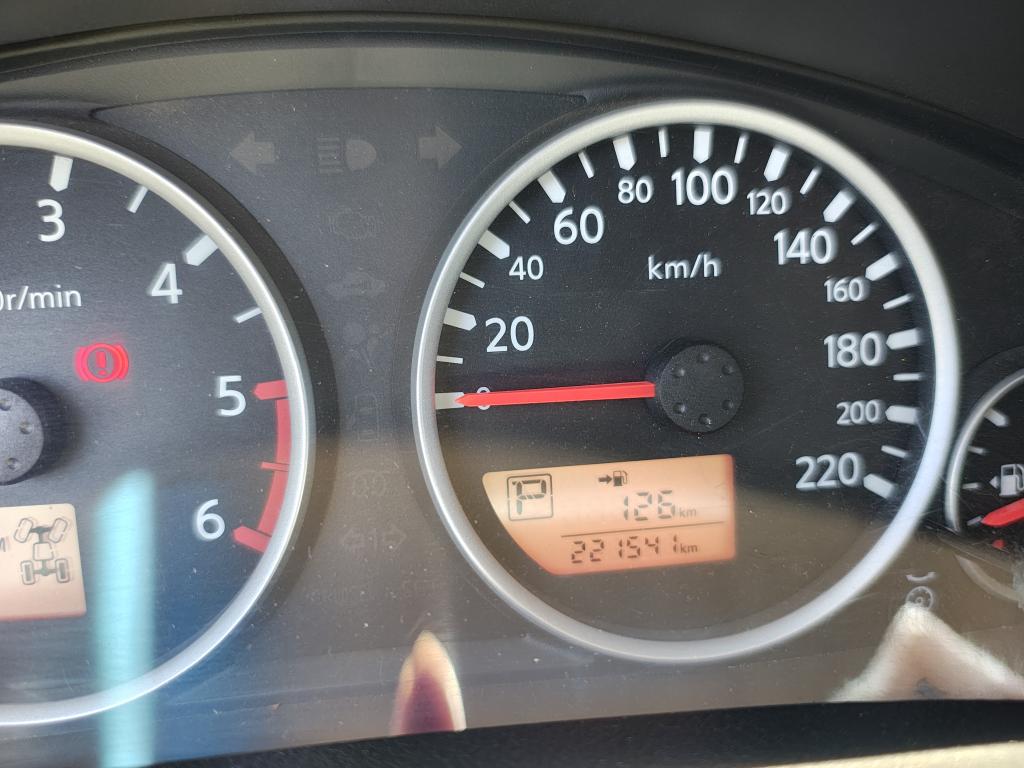 NISSAN Frontier - Foto