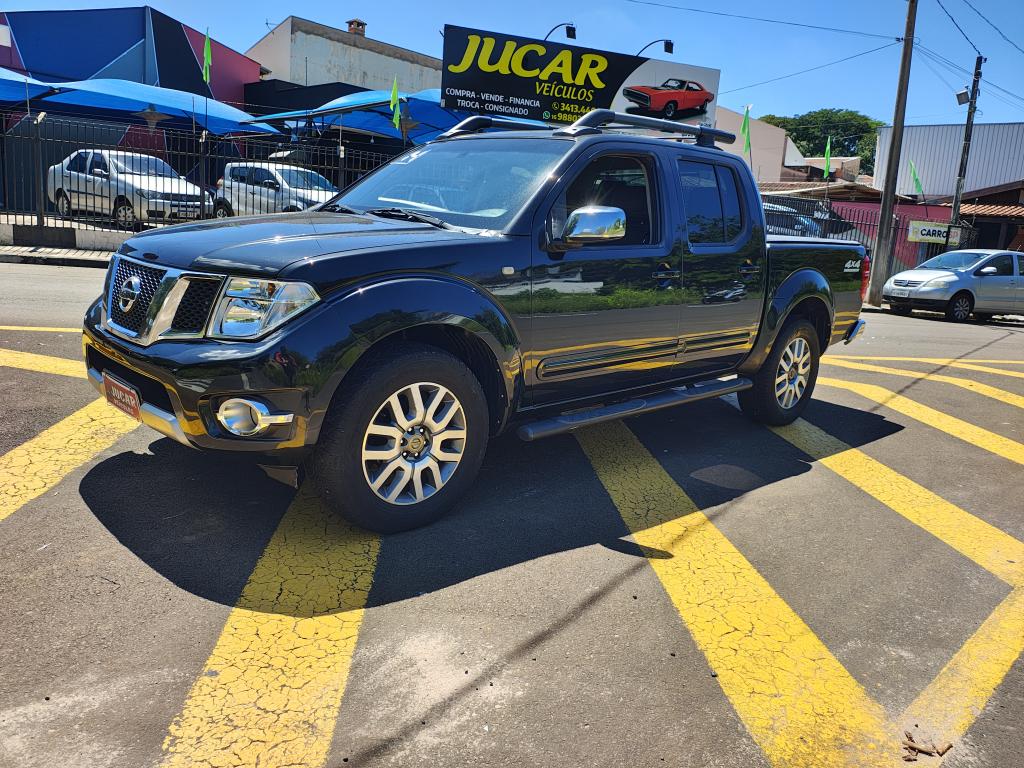 NISSAN Frontier - Foto
