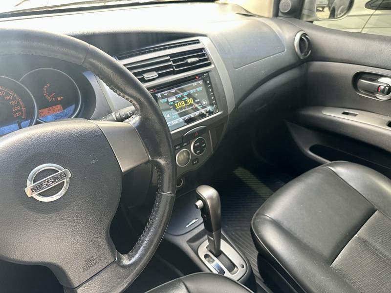 NISSAN Grand Livina - Foto