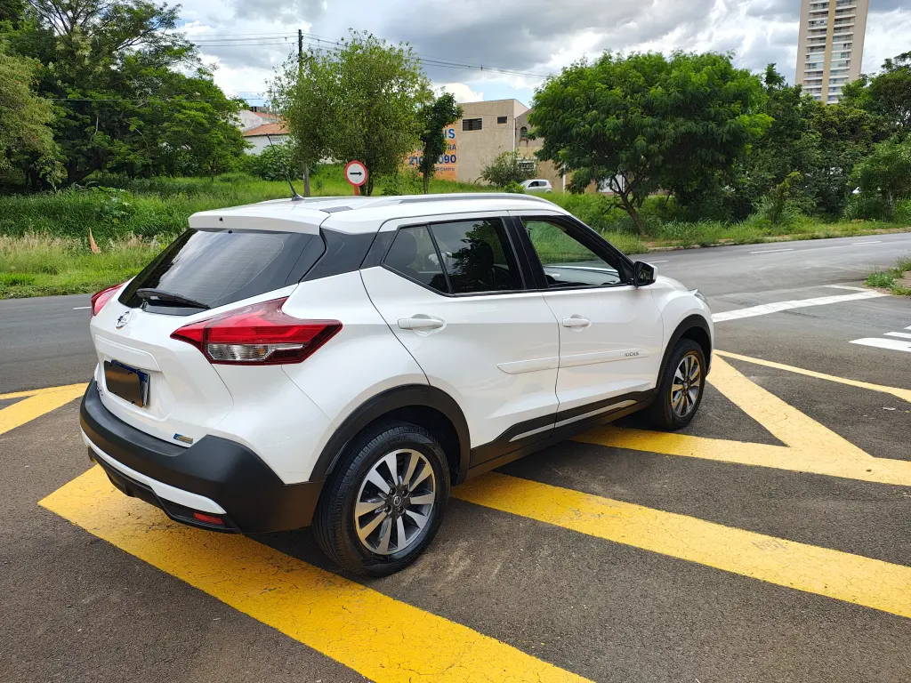 NISSAN Kicks - Foto