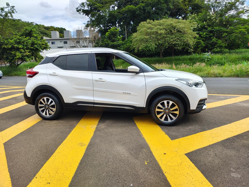 NISSAN Kicks - Foto