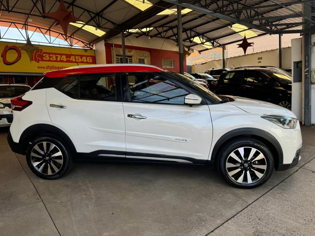 NISSAN Kicks - Foto