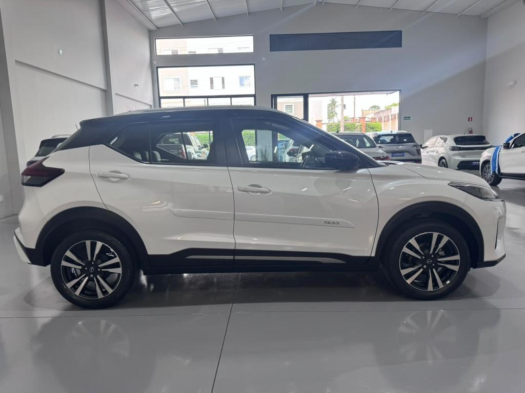 NISSAN Kicks - Foto