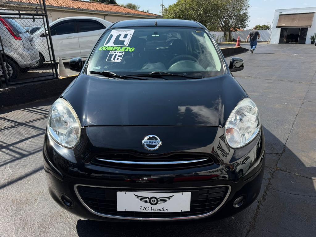 NISSAN March - Foto