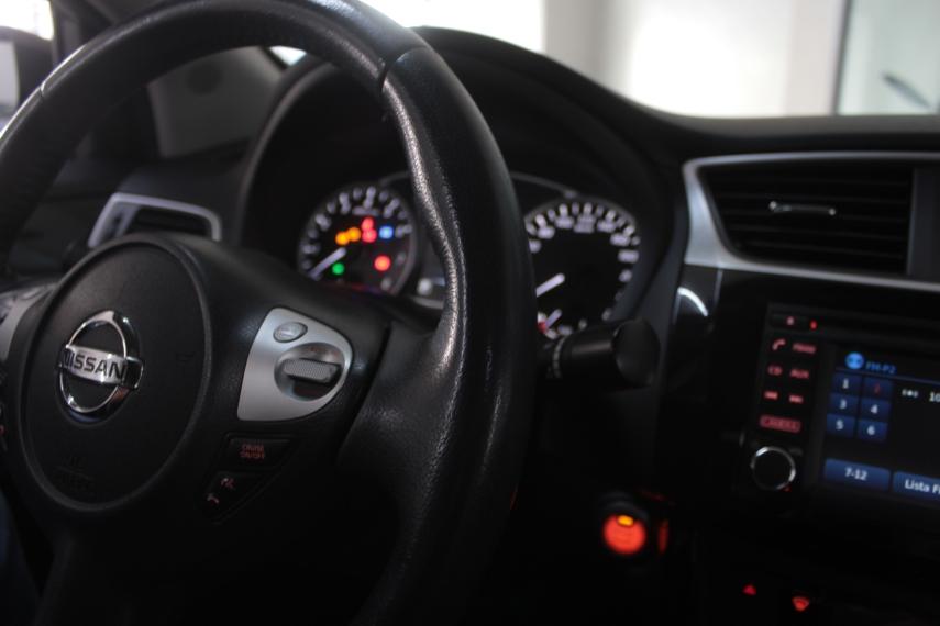 NISSAN Sentra - Foto