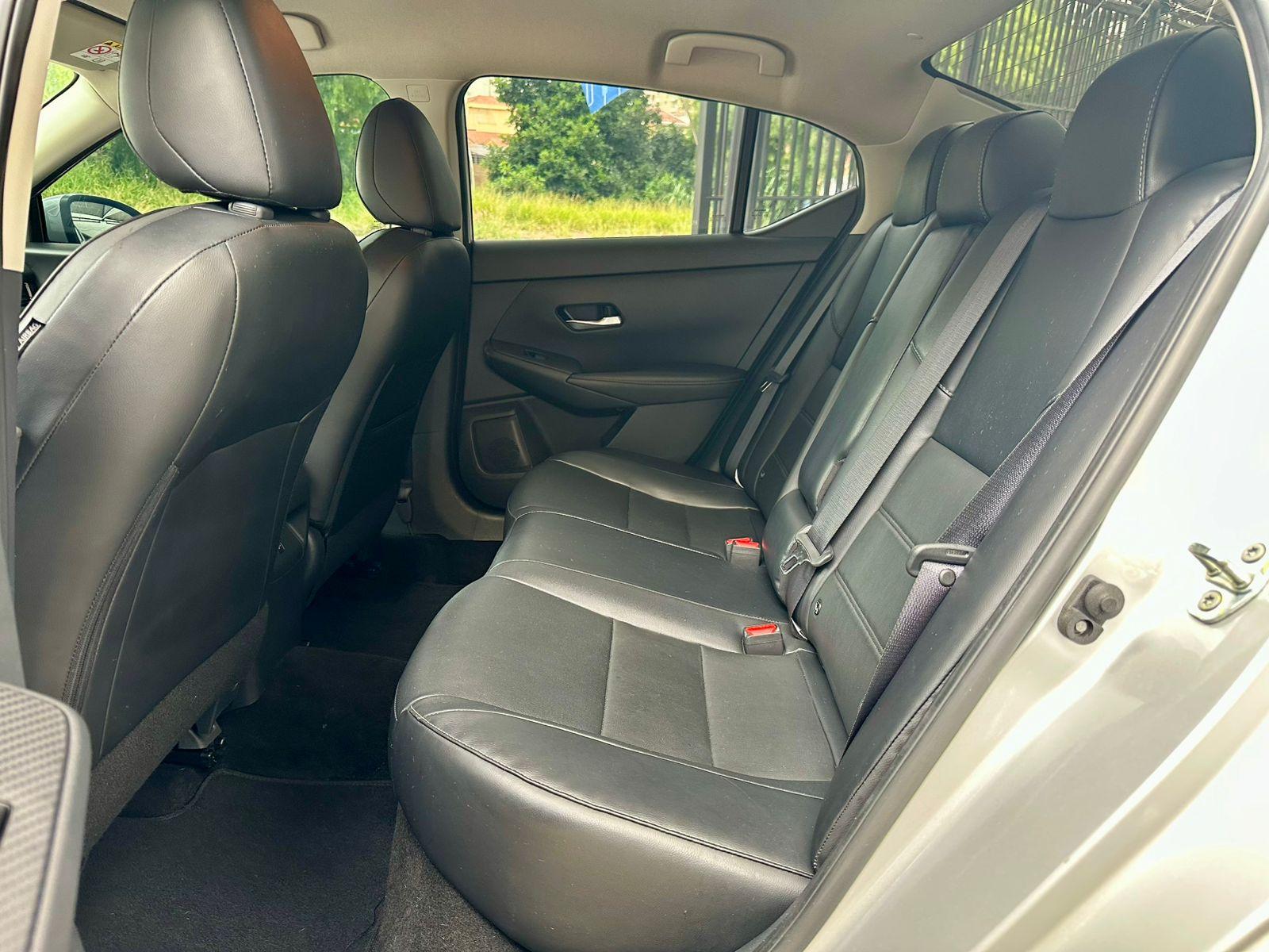 NISSAN Sentra - Foto