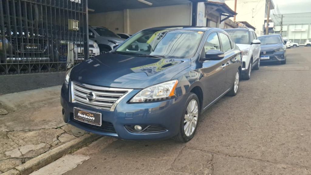 NISSAN Sentra - Foto
