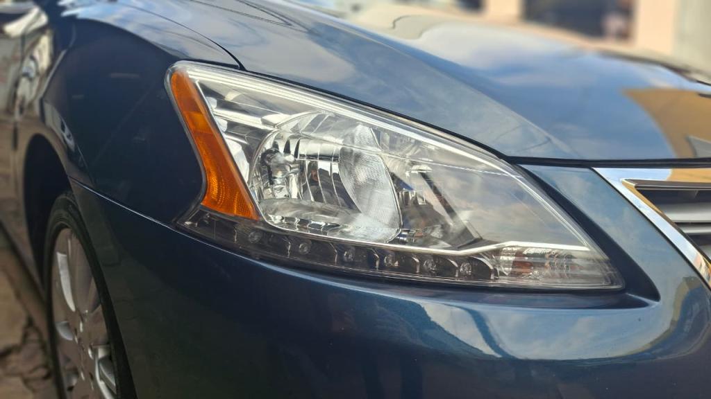 NISSAN Sentra - Foto