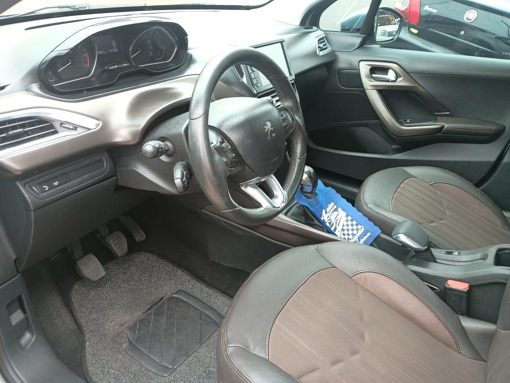 PEUGEOT 2008 - Foto