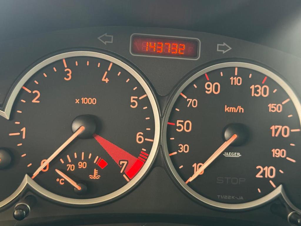 PEUGEOT 206 - Foto