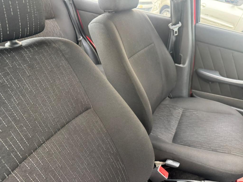 PEUGEOT 207 Hatch - Foto