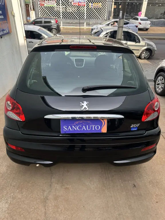 PEUGEOT 207 Hatch - Foto