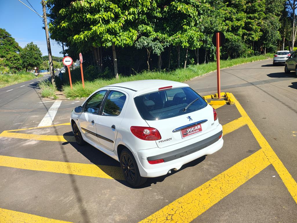 PEUGEOT 207 Hatch - Foto