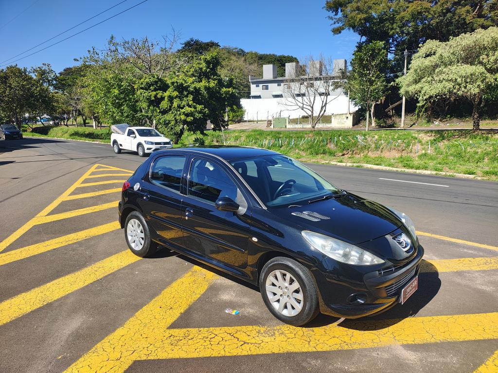 PEUGEOT 207 Hatch - Foto