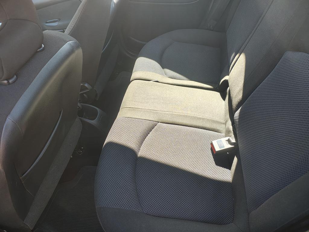 PEUGEOT 207 Hatch - Foto