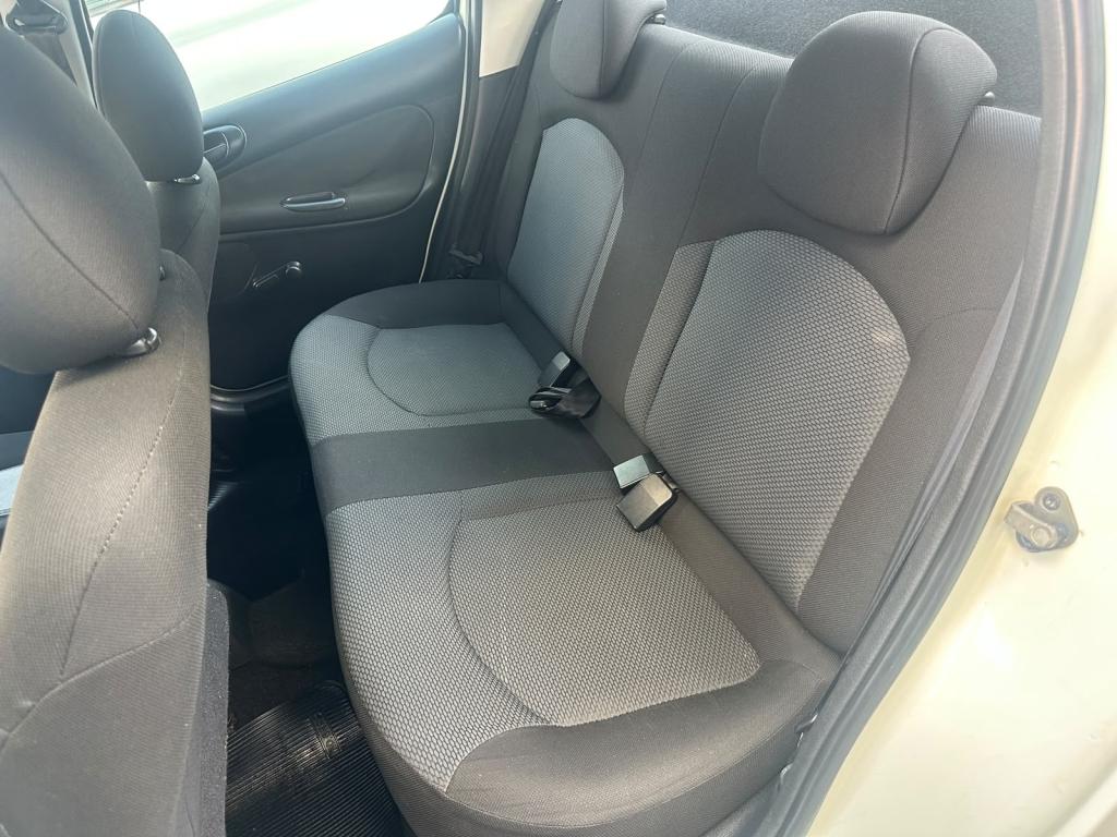 PEUGEOT 207 Hatch - Foto
