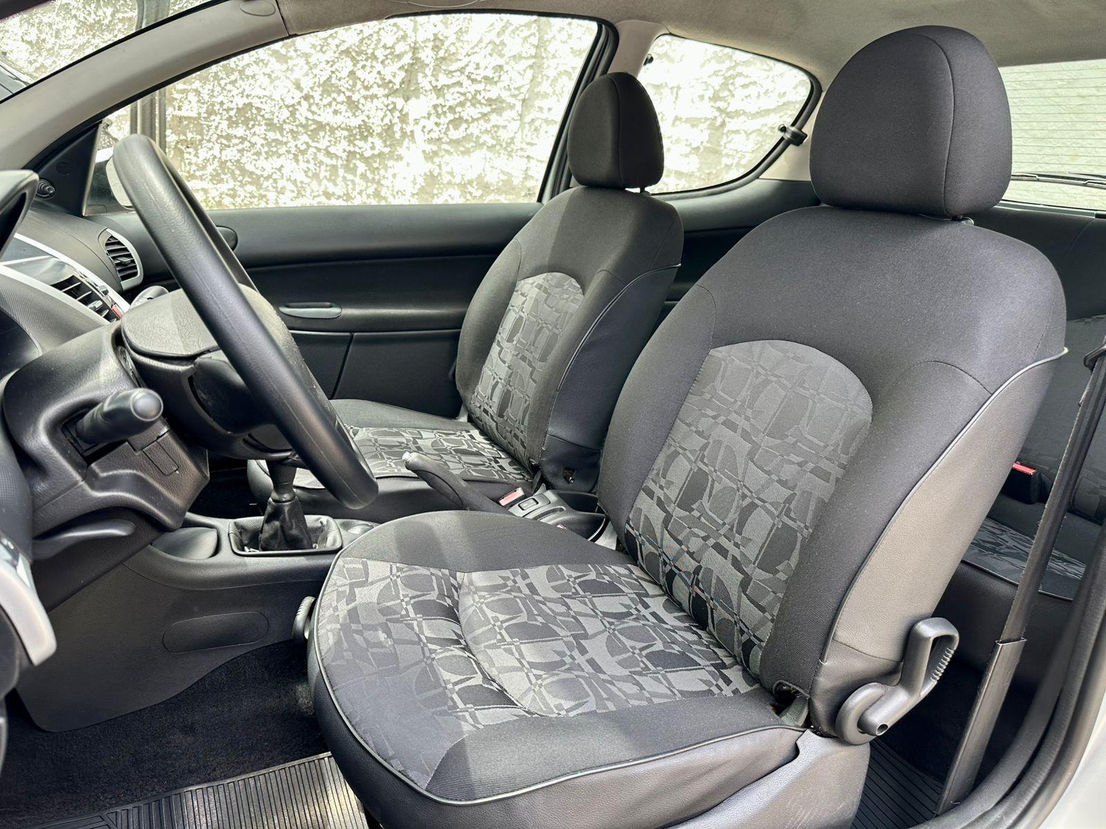 PEUGEOT 207 SW - Foto