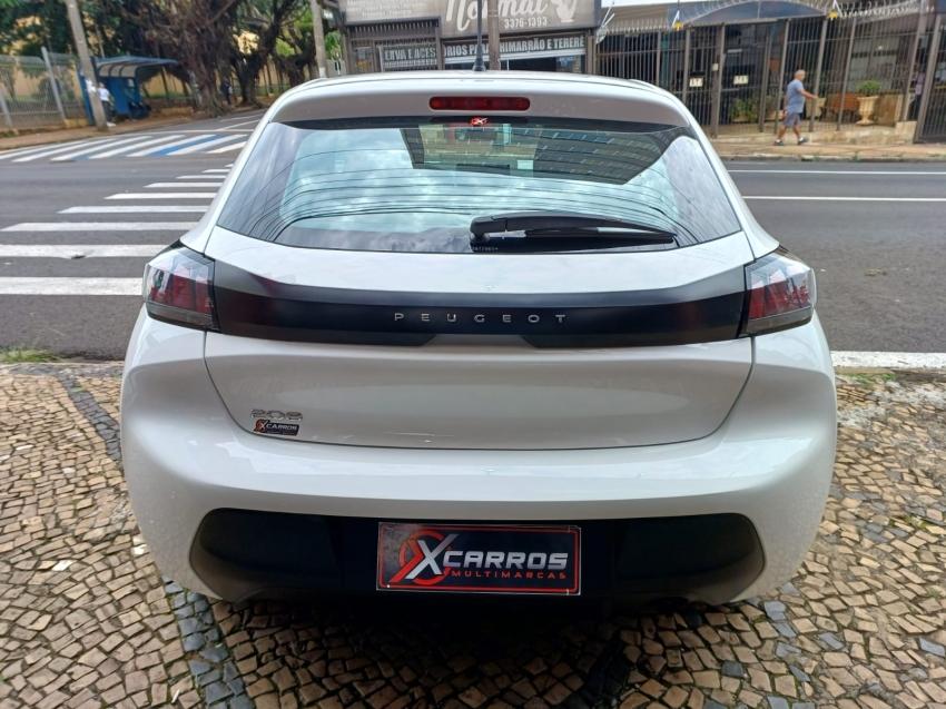 PEUGEOT 208 - Foto