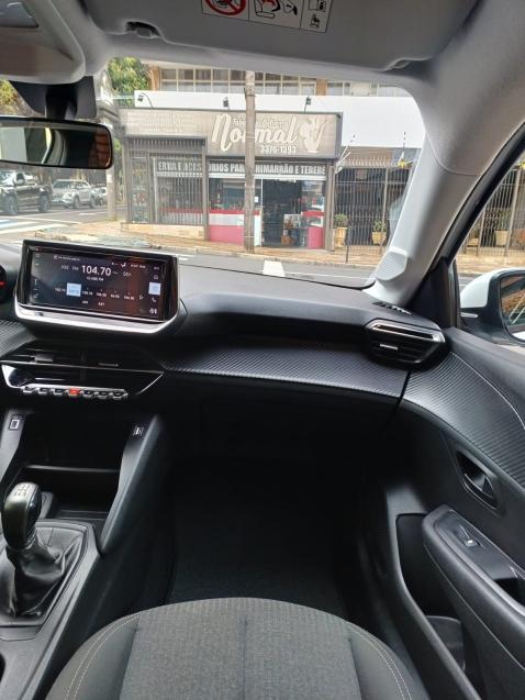 PEUGEOT 208 - Foto