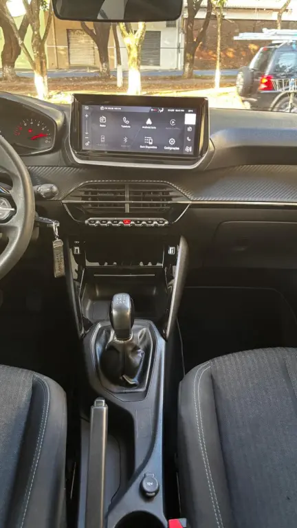 PEUGEOT 208 - Foto