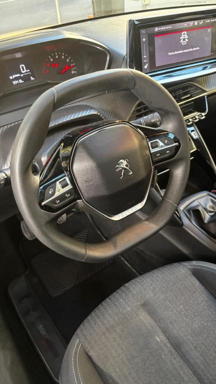 PEUGEOT 208 - Foto