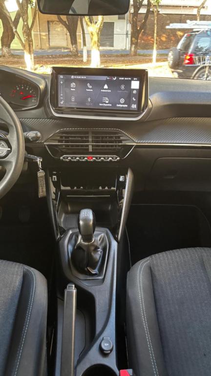 PEUGEOT 208 - Foto