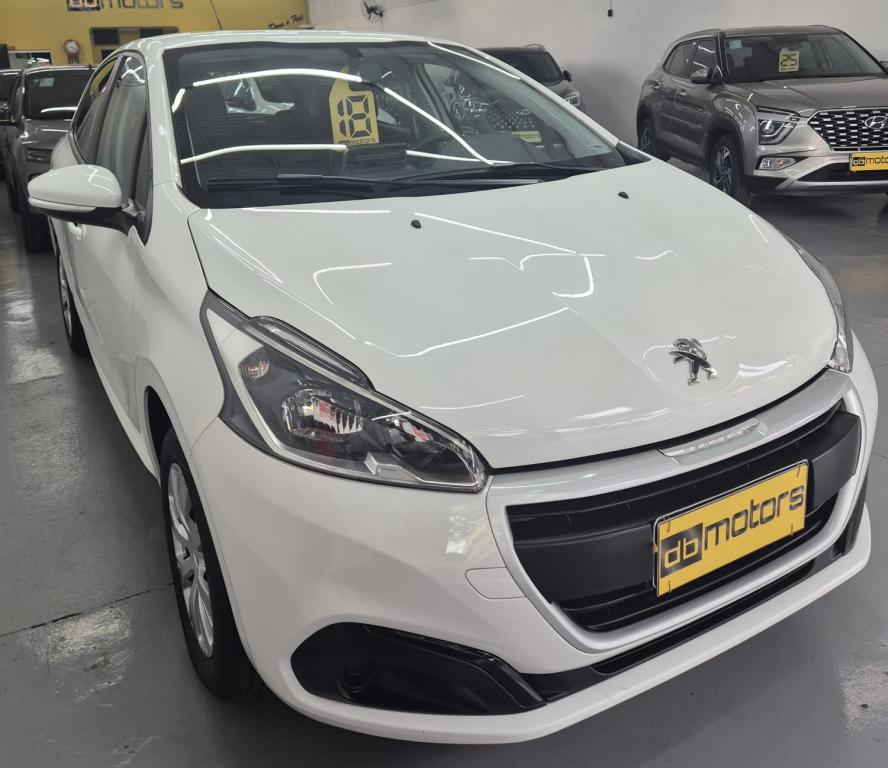 PEUGEOT 208 - Foto