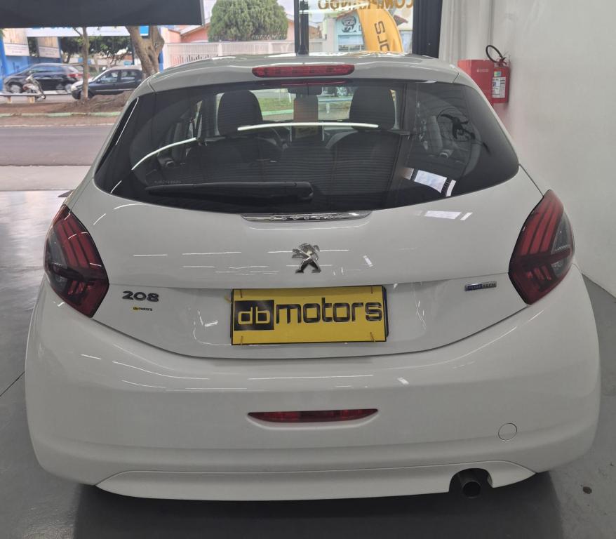 PEUGEOT 208 - Foto