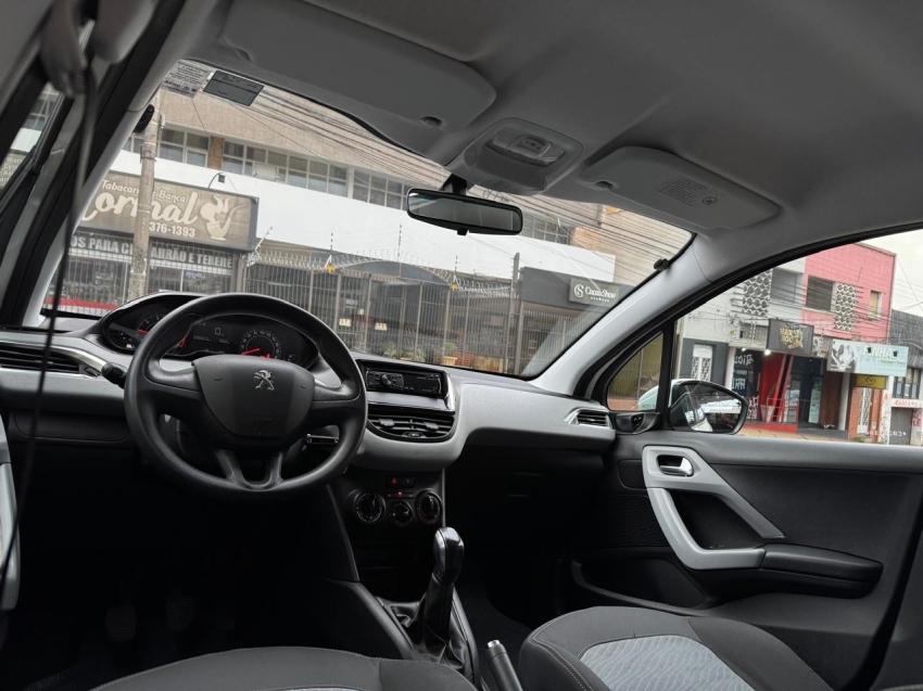 PEUGEOT 208 - Foto