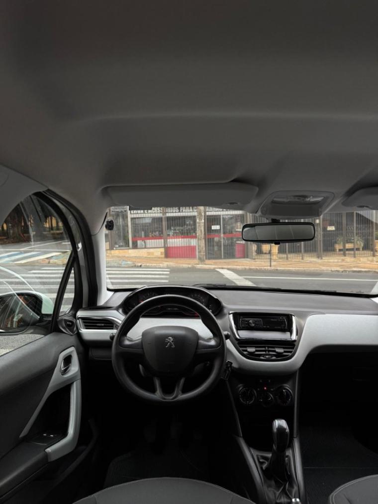 PEUGEOT 208 - Foto