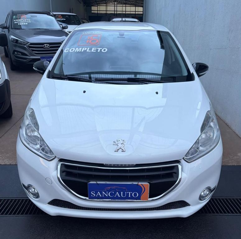 PEUGEOT 208 - Foto