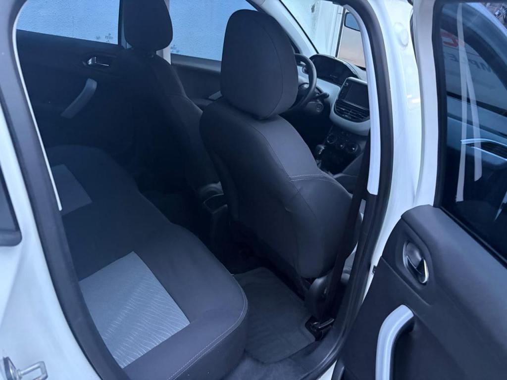 PEUGEOT 208 - Foto