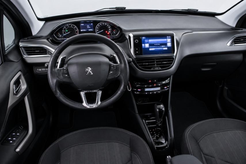 PEUGEOT 208 - Foto