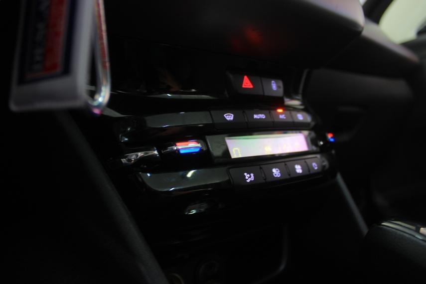 PEUGEOT 208 - Foto