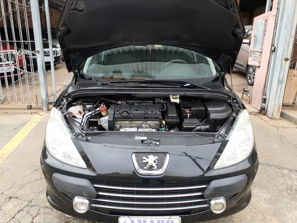 PEUGEOT 307 Hatch - Foto