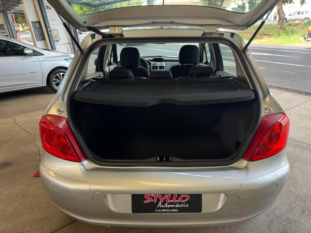 PEUGEOT 307 Hatch - Foto