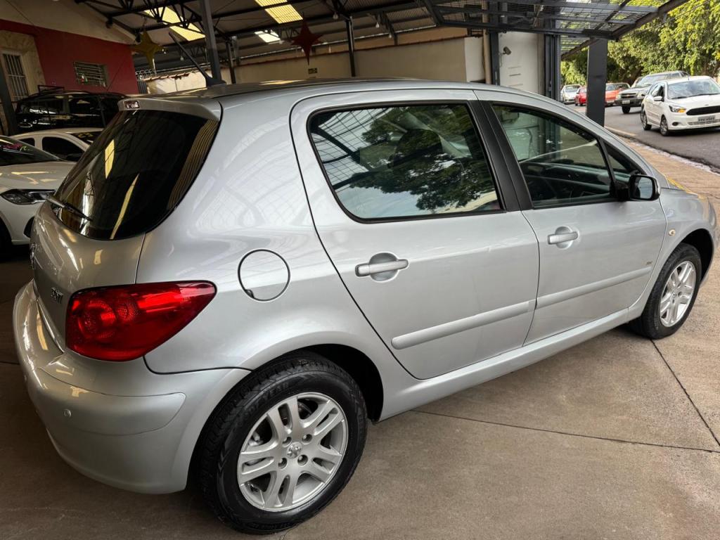 PEUGEOT 307 Hatch - Foto