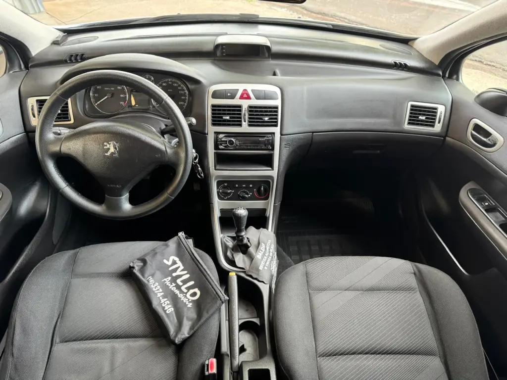 PEUGEOT 307 Hatch - Foto