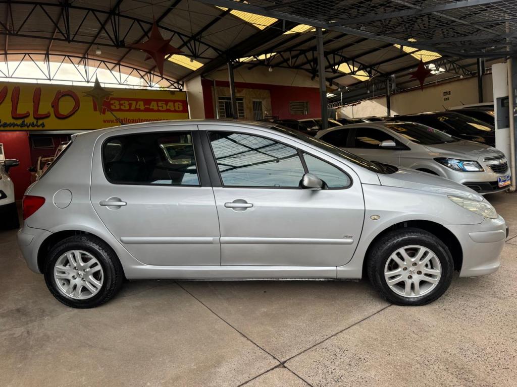 PEUGEOT 307 Hatch - Foto