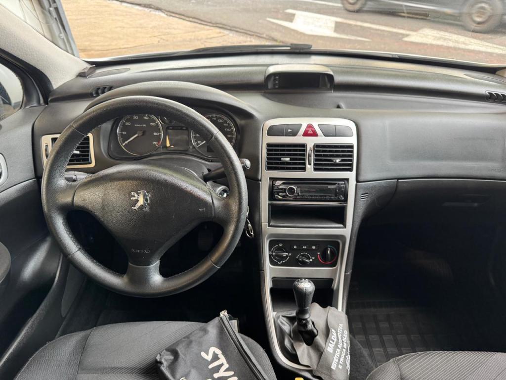 PEUGEOT 307 Hatch - Foto