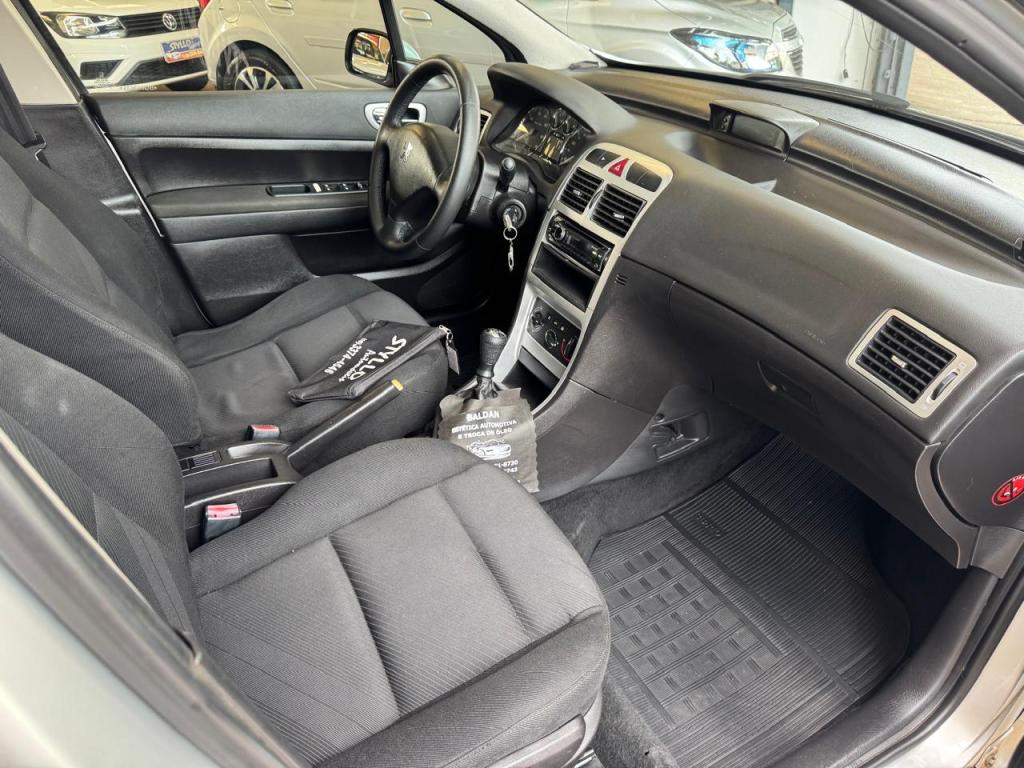 PEUGEOT 307 Hatch - Foto