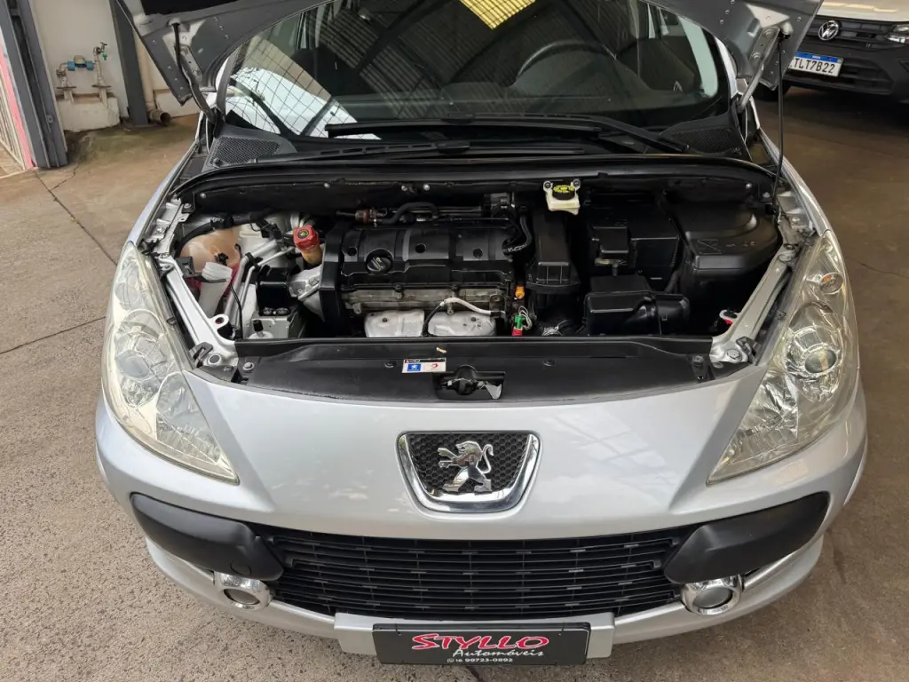 PEUGEOT 307 Hatch - Foto
