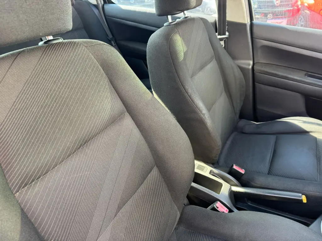 PEUGEOT 307 Sedan - Foto