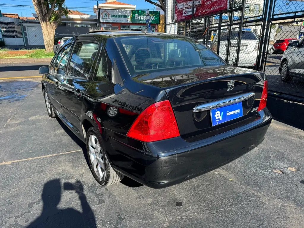 PEUGEOT 307 Sedan - Foto