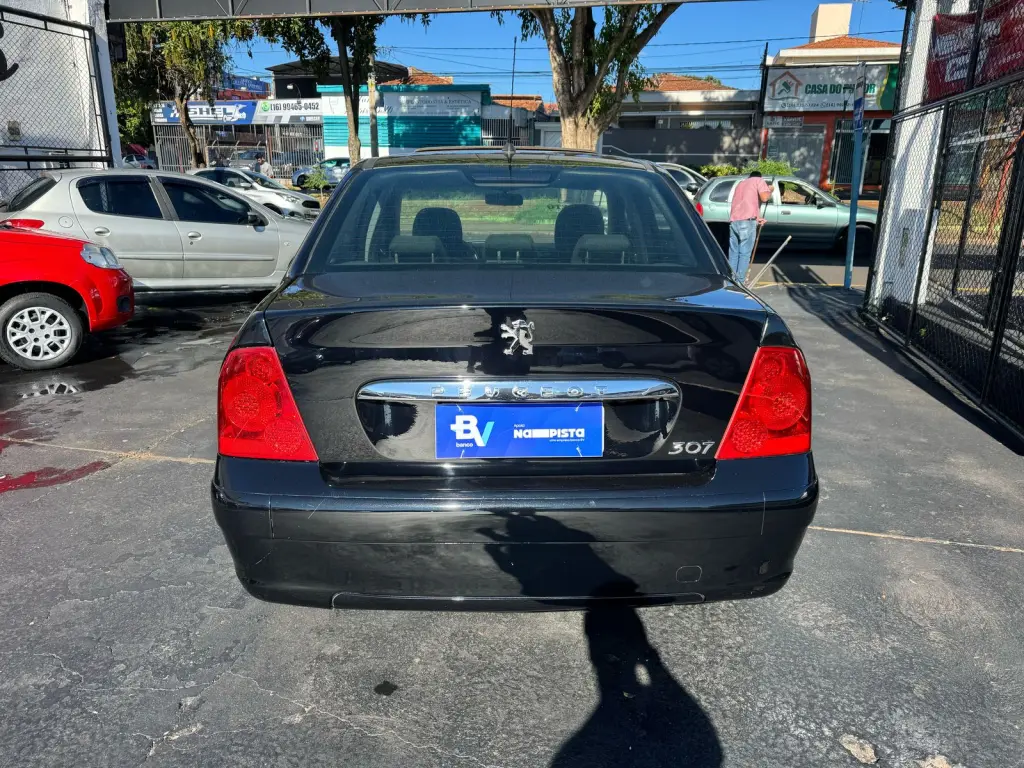 PEUGEOT 307 Sedan - Foto