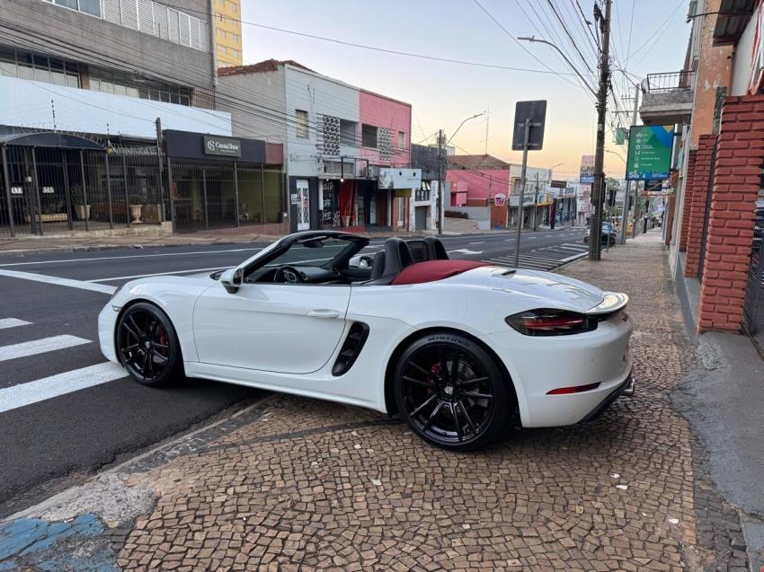 PORSCHE 718 - Foto