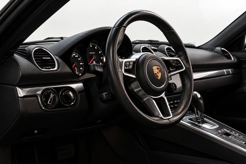PORSCHE 718 - Foto